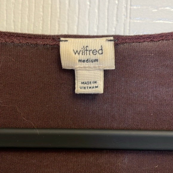 Aritzia Wilfred, long sleeve, lightweight peplum’esque top - Picture 2 of 4